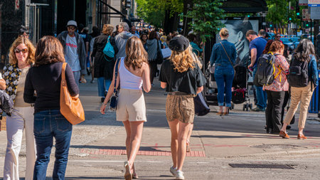 People walking on the Magnificent mile Michigan Avenue in Chicago - CHICAGO, USA - JUNE 12, 2019のeditorial素材