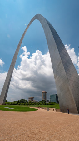 Gateway Arch in St. Louis - ST. LOUIS, USA - JUNE 19, 2019のeditorial素材