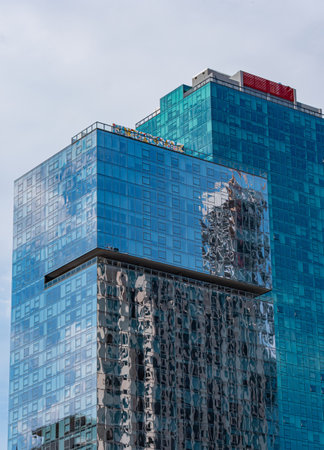 Modern grass facades in Chicago downtown - CHICAGO, USA - JUNE 11, 2019のeditorial素材
