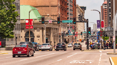 Street traffic in St Louis - SAINT LOUIS. USA - JUNE 19, 2019のeditorial素材