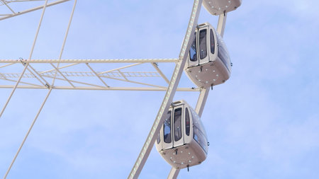 Ferris wheel in London Hyde park at Winter Wonderland - LONDON, ENGLAND - DECEMBER 11, 2019のeditorial素材