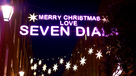 Merry Christmas love Seven Dials - LONDON, ENGLAND - DECEMBER 10, 2019のeditorial素材