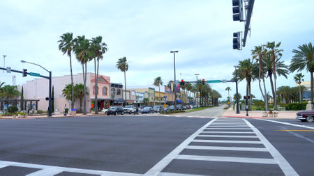 Street corner on International Speedway Blvd in Daytona - DAYTONA BEACH, USA - APRIL 14, 2016のeditorial素材