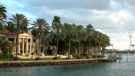 Exclusive mansions on Star Island Miami - MIAMI, FLORIDA APRIL 10, 2016のeditorial素材