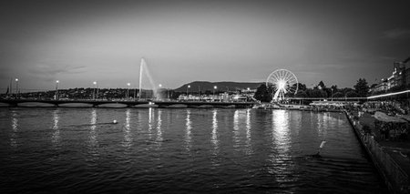 Panoramic view over Lake Geneva in the evening - GENEVA, SWITZERLAND - JULY 8, 2020のeditorial素材