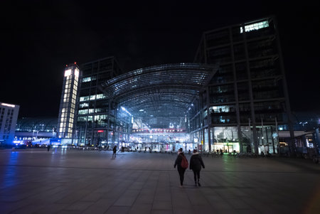 Berliin Central Station at night - CITY OF BERLIN, GERMANY - MARCH 11, 2021のeditorial素材