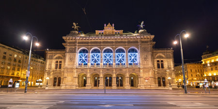 Vienna State Opera building in the city center - VIENNA, AUSTRIA, EUROPE - AUGUST 1, 2021