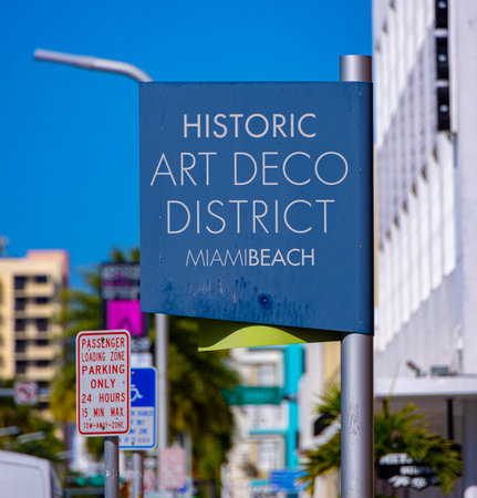 Historic Art Deco district in Miami Beach - MIAMI, FLORIDA - FEBRUARY 14, 2022のeditorial素材