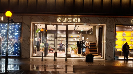 Gucci store in London at night - LONDON, UK - DECEMBER 20, 2022のeditorial素材