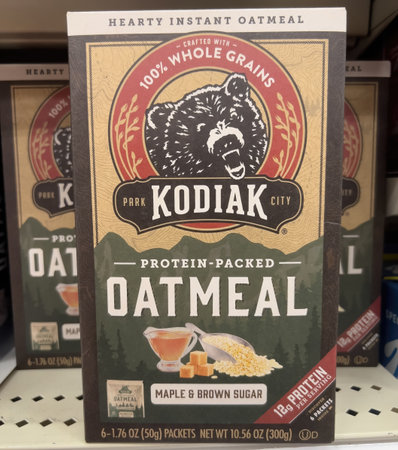Kodiak Oatmeal at a supermarket - CHICAGO, UNITED STATES - JUNE 06, 2023のeditorial素材