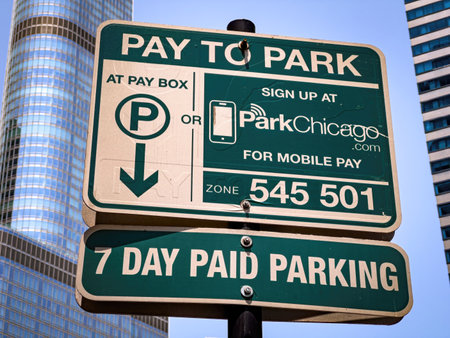 Pay to Park sign - paid parking - CHICAGO, UNITED STATES - JUNE 06, 2023のeditorial素材