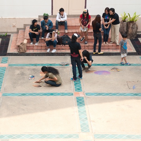 CHIANGMAI THAILAND-MARCH 23 :Chiangmai fest art on the street.These artists are shown on the drawing. on March 23,2012 in Chiangmai,Thailand.のeditorial素材