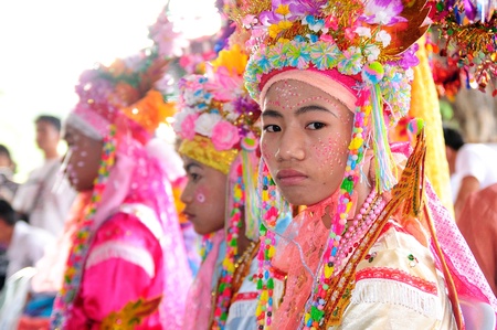 CHIANGMAI THAILAND-APRIL 5: Poi Sang Long ordination.Traditional annual ceremony of Wat Pa Pao Shan. on April 5,2012 in Chiangmai, Thailand.のeditorial素材