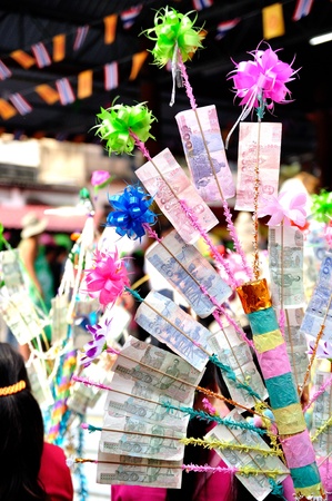 CHIANGMAI THAILAND-APRIL 5: Poi Sang Long ordination.Traditional annual ceremony of Wat Pa Pao Shan. on April 5,2012 in Chiangmai, Thailand.のeditorial素材