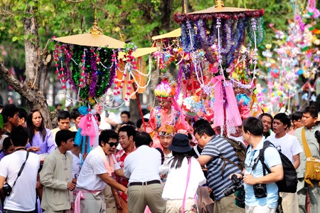 CHIANGMAI THAILAND-APRIL 5: Poi Sang Long ordination.Traditional annual ceremony of Wat Pa Pao Shan. on April 5,2012 in Chiangmai, Thailand.のeditorial素材