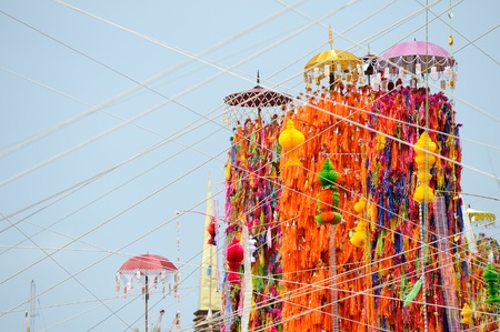 LAMPHUN,THAILAND - SEPT. 29 : Salak Yom tradition,Traditionally done since ancient times to the present. Merit for the deceased ancestors. at Hariphunchai temple on Sept. 29, 2012 in Lamphun,Thailandのeditorial素材