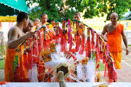 LAMPHUN,THAILAND - SEPT. 29 : Salak Yom tradition,Traditionally done since ancient times to the present. Merit for the deceased ancestors. at Hariphunchai temple on Sept. 29, 2012 in Lamphun,Thailandのeditorial素材