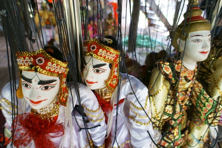 CHIANG MAI THAILAND-FEB. 23 : ASEAN Enchanting Puppets 2013.Identity Hoon sai Marionettes of Myanmar at CMU. Art Center.on FEB. 23,2013 in Chiangmai,Thailandのeditorial素材