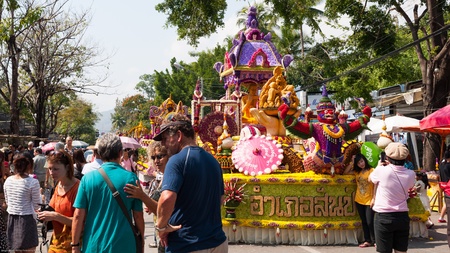 CHIANG MAI,THAILAND-FEB.3 : 37th Anniversary Chiang Mai Flower Festival, People are interested in coming to visit the annual Chiang Mai flower festival. on Feb.3, 2013 in Chiang Mai,Thailand.のeditorial素材