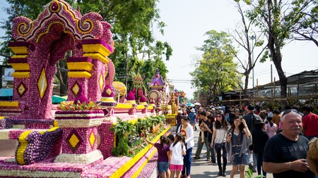 CHIANG MAI,THAILAND-FEB.3 : 37th Anniversary Chiang Mai Flower Festival, People are interested in coming to visit the annual Chiang Mai flower festival. on Feb.3, 2013 in Chiang Mai,Thailand.のeditorial素材