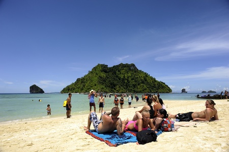 Krabi, Thailand - May 4, 2013: Separated Sea (Thale Waek) famous attractions. Tourists of different nationalities come to visit the beautiful islands of Andaman and popular sunbathing.のeditorial素材