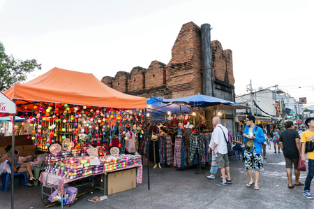 CHIANG MAI THAILAND - JANUARY 6 : Tha - Pae Gate market walking street, Popular tourist souvenirs and visit the local craft market is be held everyday. on January 6, 2015 in Chiang Mai, Thailand.のeditorial素材