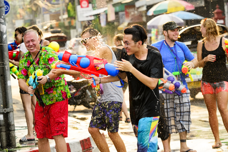CHIANG MAI THAILAND - APRIL 12, 2017 : Chiang Mai Songkran Festival. Unidentified men and women traveler like to join the fun with splashing water at Tha-Phae road, festival is held annually in April.のeditorial素材