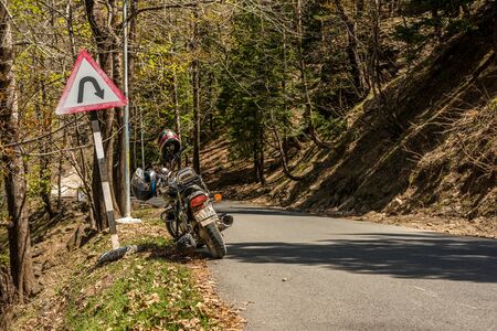 Manali, Himachal Pradesh, India - May 01, 2019 : Photo of Beautiful Road to Rohtang pass in himalayasのeditorial素材