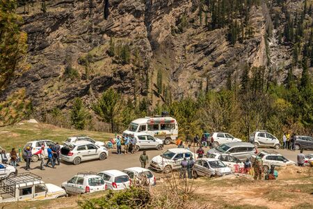 Manali, Himachal Pradesh, India - May 01, 2019 : Photo of Tourist and vehicle in gulaba. Road to Rohtang pass in himalayasのeditorial素材