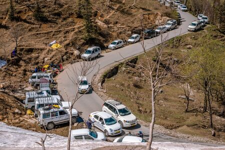 Manali, Himachal Pradesh, India - May 01, 2019 : Photo of Tourist and vehicle in gulaba. Road to Rohtang pass in himalayasのeditorial素材