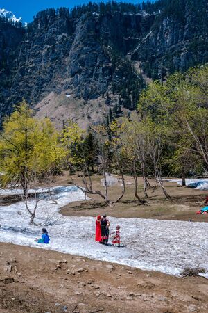 Manali, Himachal Pradesh, India - May 01, 2019 : Tourist enjoying in gulaba. Road to Rohtang pass in himalayas, indiaのeditorial素材