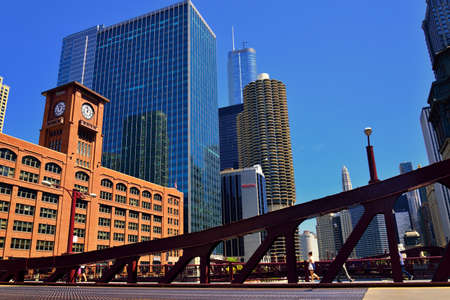 On the Chicago River Bridge and buildingsのeditorial素材