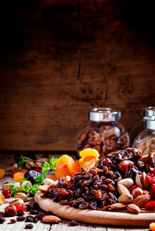 Raisins, dried grapes, dried fruit and nut mix, selective focusの写真素材