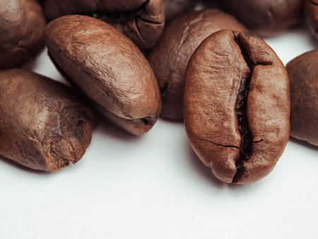 Coffee beans isolated on white backgroundの写真素材
