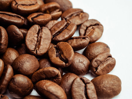 Coffee beans isolated on white backgroundの写真素材