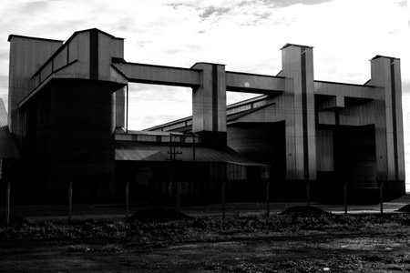 Shed or shed is a large space under the same roof, generally used as a storage for cars, materials and other industrial products.の写真素材