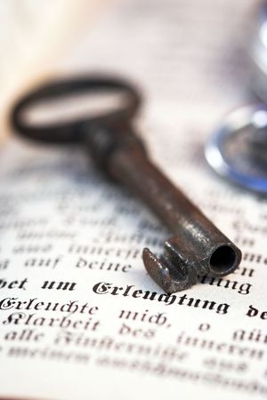 vintage key over old book,selective focusの写真素材