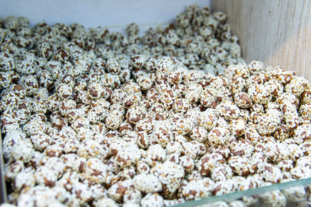 sesame vegetarian ingredient white seed peanut healthy nut background diet food brown sweetの写真素材