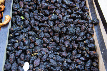 ingredient organic healthy fruit dry food vegetarian natural background closeup brown grape nutritionの写真素材