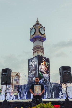 Phitsanulok, Thailand - November 7, 2016: The people of Thailand gathered in front of the clock tower, Phitsanulok The ceremony to commemorate King Bhumibol Adulyadej.のeditorial素材