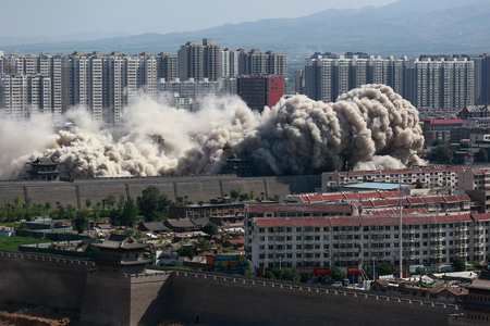 Demolition of Yu Xin building