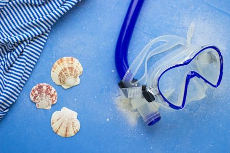 Diving mask and shellsの写真素材