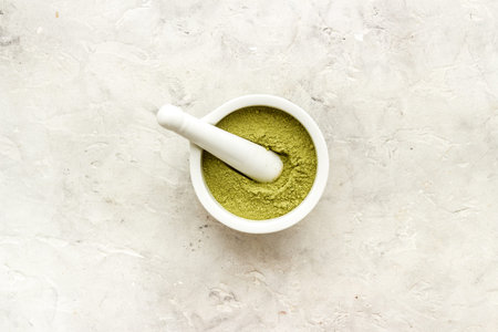 Raw henna powder for natural color dyeing