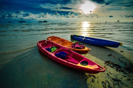 kayaks sunset on beach Koh  Chang Thailandの写真素材