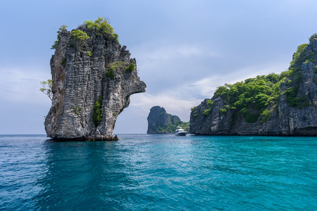 Beautiful sea view of Koh Ha,  near Lanta Island of Krabi province, Thailandの写真素材