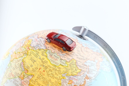 Travel car on the world mapの素材