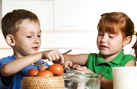 Little assistants on kitchen
の写真素材