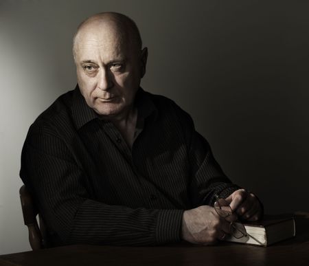 Thinking senior manの写真素材