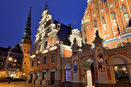 RIGA, LATVIA - MARCH 10: Riga old town with the building of the Brotherhood of the Blackheads on March 10, 2015 in Riga, Latvia. The old town is the UNESCO world heritage sites.のeditorial素材
