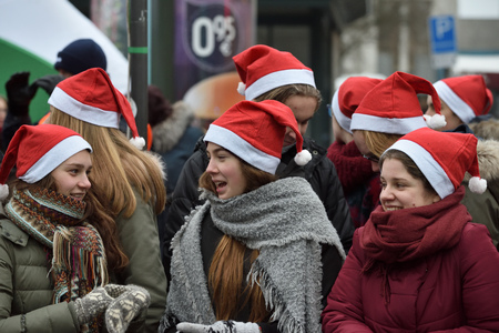 VILNIUS, LITHUANIA - DECEMBER 17: People on traditional Vilnius Christmas race on 17 December 2017 in Vilnius Lithuaniaのeditorial素材